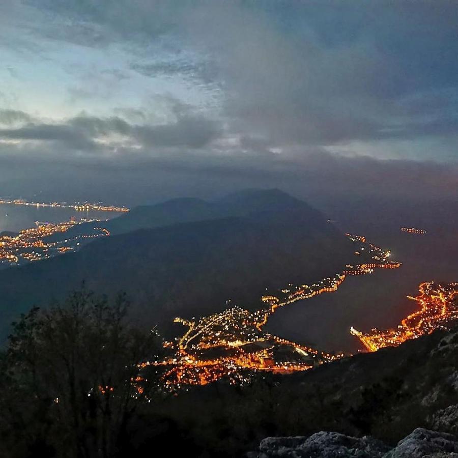 Old Town Boskovic Apartment Kotor Dış mekan fotoğraf
